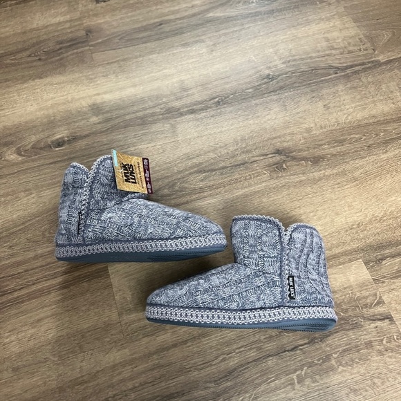 NWT MUK LUKS Leigh Cable Knit Women's Pull on Slipper Bootie Purple Sz L - Picture 10 of 12